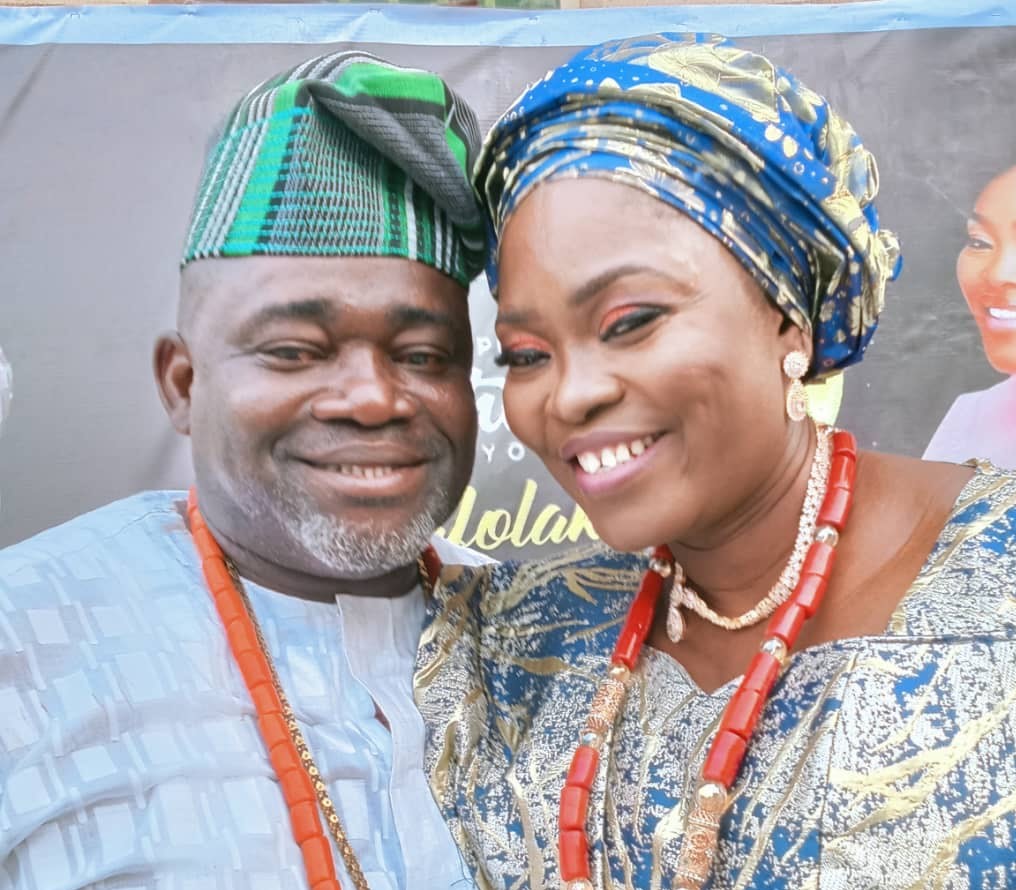 Owu Chief rolls out drum to celebrate wife at 50