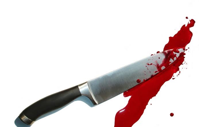Man beheads girlfriend