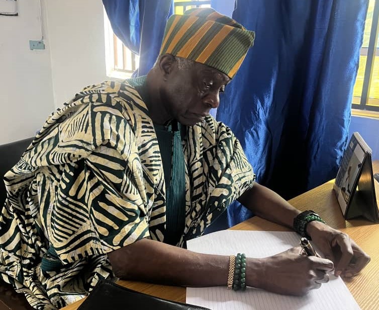 Osi of Egbaland, Bode Mustapha encourages mass communication students to pursue qualitative journalism