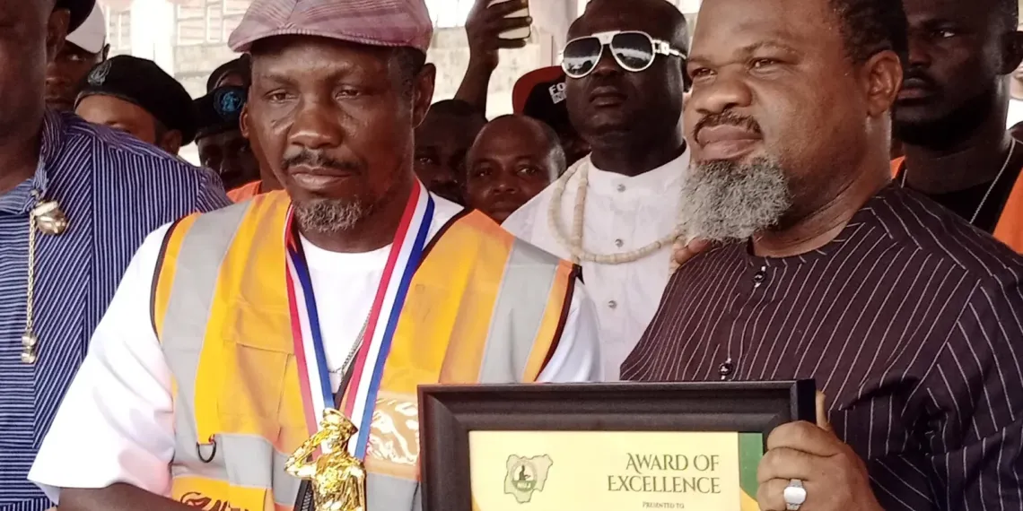 Nigerian journalists confer award on Tompolo