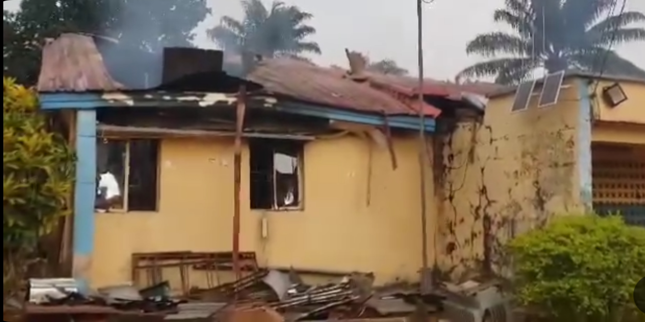 Gunmen throw bomb into police facility in Anambra state
