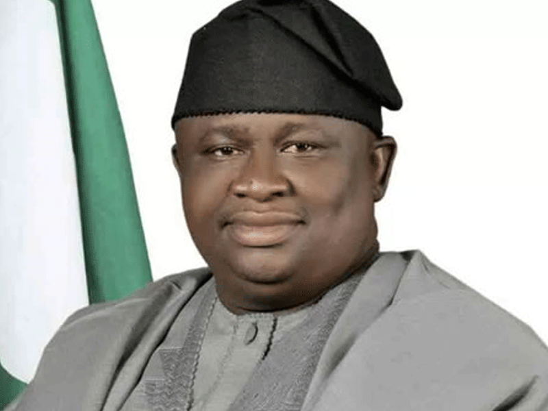 Yayi: A curious look at representative democracy