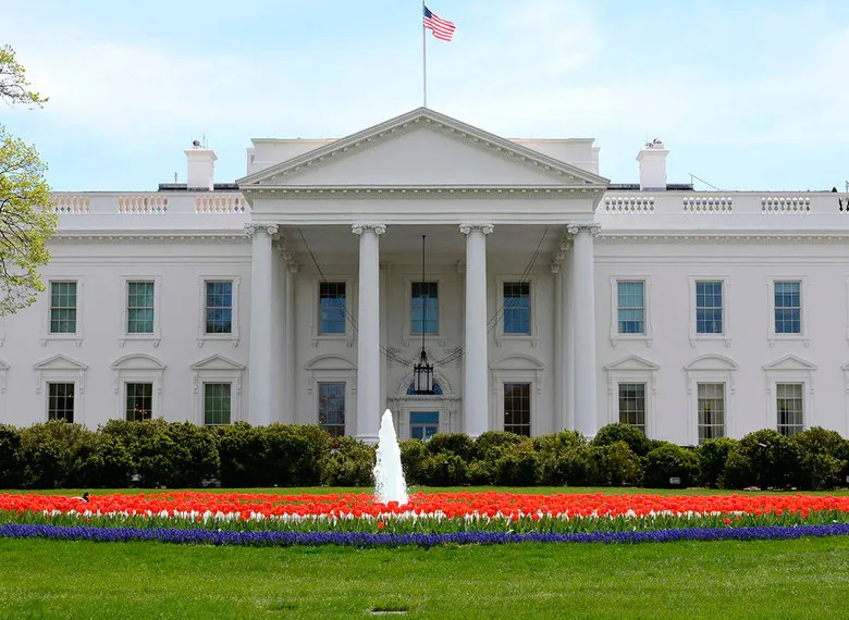 Vehicle crashes into America White House gate