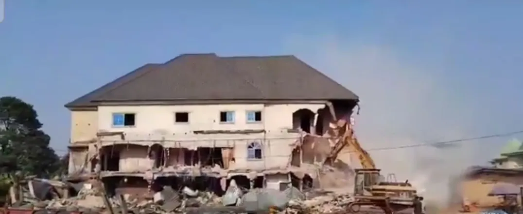 Graves, shrine uncovered in hotel used as kidnappers’ camp