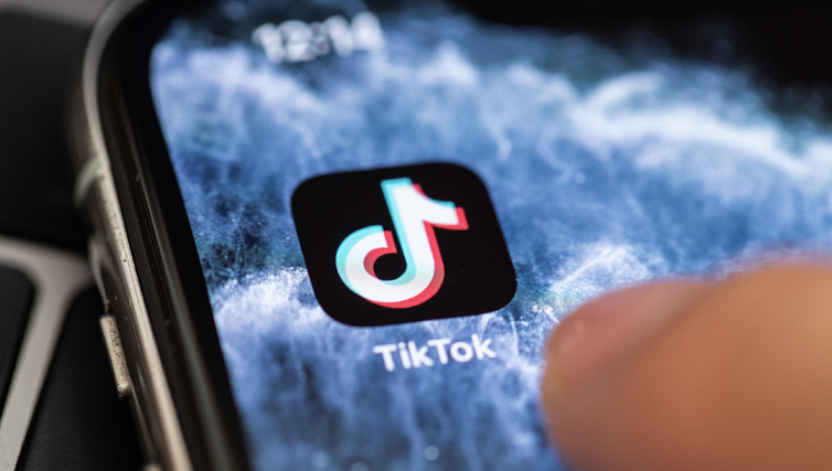 TikTok suspends services in america