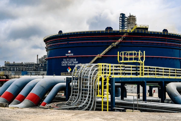 Dangote commences exportation of products from petroleum refinery globally