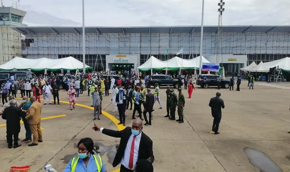 Nigerian government shuts international airport, as flights grounded