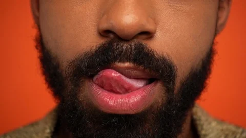 Licking of lips can cause dermatitis, says consultant doctor