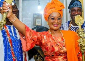 Amosun’s wife Joins Agboketoyinbo descendants to celebrate 164th memorial anniversary