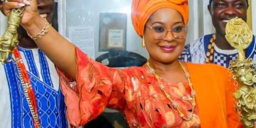 Amosun’s wife Joins Agboketoyinbo descendants to celebrate 164th memorial anniversary