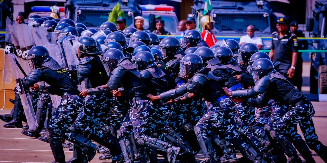 Police fire teargas at Benue state residents protesting insecurity
