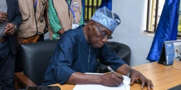 Obasanjo congratulates Penpushing Media at 7