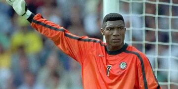 Peter Rufai, former Super Eagles Goalkeeper is dead