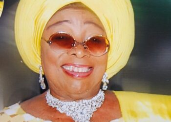 Oil magnate, Ronke Ogunremi affirms attendance as mother of day at 7th Penpushing Media anniversary lecture
