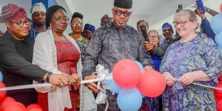 Governor Abiodun unveils ‘Window on America’ Project, charges youths to leverage opportunities in information and communication technology