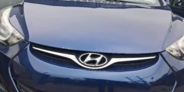 Joke turns blessing as guest gifts master of ceremony, Wale Dada brand-new Hyundai car at burial ceremony