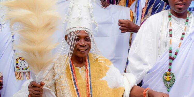 Ladoja crowned as 44th Olubadan, demands for creation of Ibadan state