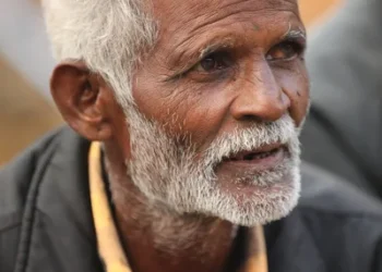 Abandoned by wives: How men become bachelors in old age