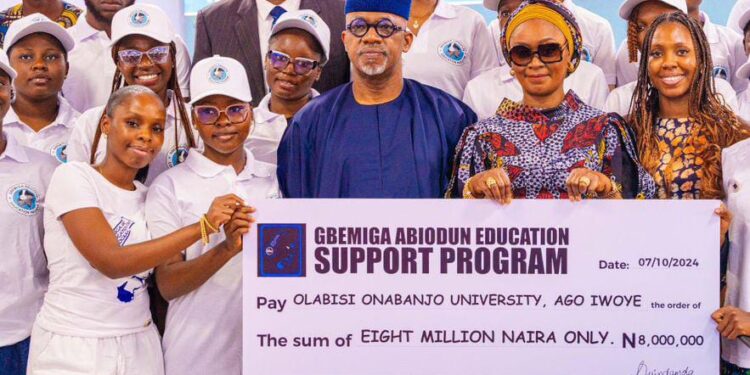 Gbemiga Abiodun Education Support Programme Disburses N252million to beneficiaries in 3 years