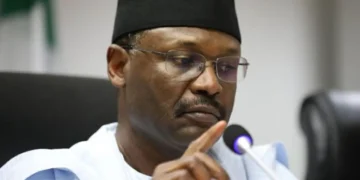 Mahmood Yakubu, prepares exit as electoral chairman, hands over