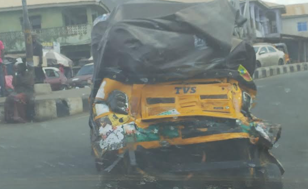 Trailer crushes six to death in Oyo crash