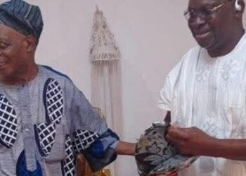 Fayose holds closed-door meeting with Olubadan