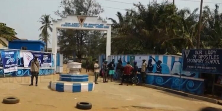 Thirty students hospitalised after exposure to toxic chemical in ogun state