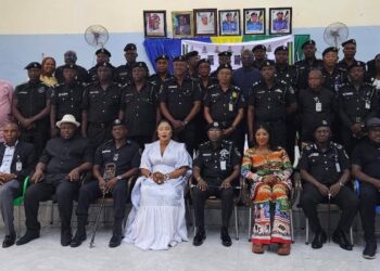 Police officers undergo specialised forensic fraud investigation training