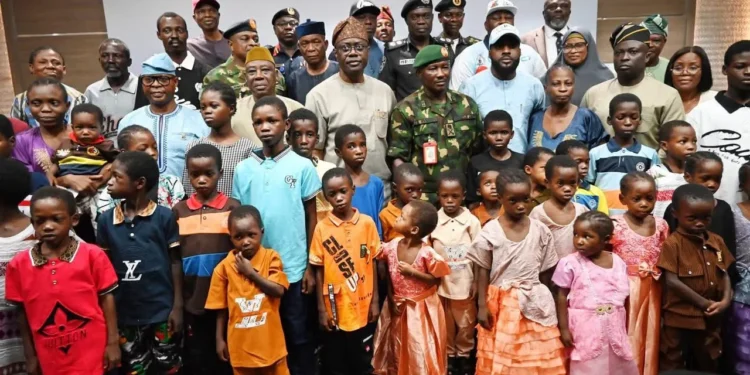 Nigerian troops blocked kidnappers escape routes, dismantle their logistics network to free kidnapped oyo state pupils, teachers, says general officer commanding
