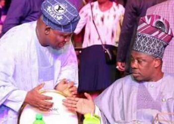 Amosun declares support for Yayi’s governorship ambition, tasks party supporters to embark on grassroot mobilization ahead of 2027