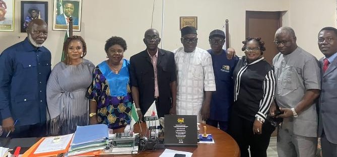 Nigerian Institute of Journalism Alumni Association Executives meet management, pledge support for school’s development