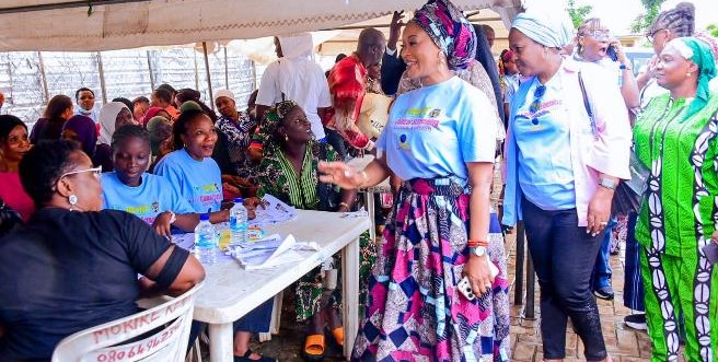 Funso Amosun’s Uplift Foundation flags off free breast, cervical cancer screening