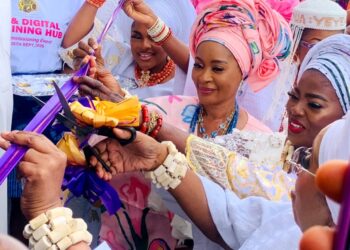 Olufunso Amosun commissions Artificial Intelligenc Digital Training Hub in Ile-Ife