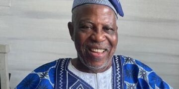 Sarafa Isola congratulates Nojeem Jimoh at 74