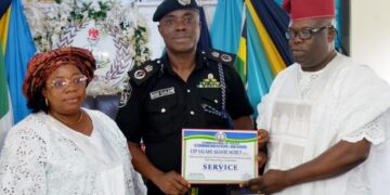 Police Honours Super Cop Moruf Salami after 35 years of merritorious service