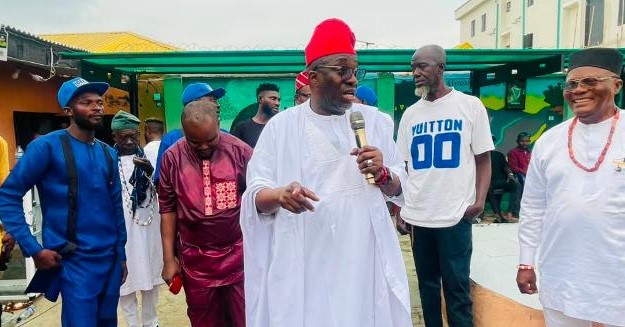 Peoples Democratic Party leader,Segun Showunmi, urges hunters, non-indigenes to vote for Tinubu in 2027 poll
